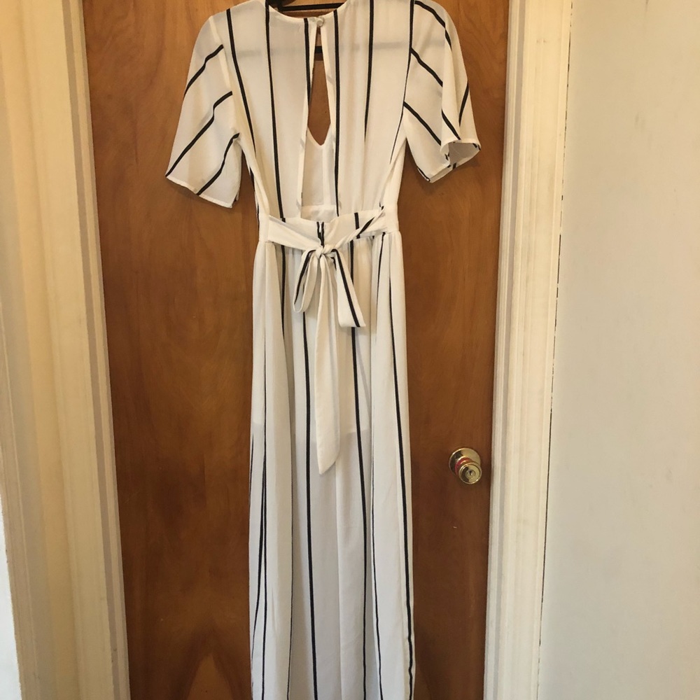 Striped romper. - Picture 2 of 3